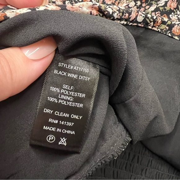 ASTR THE LABEL - Floral Ruched Sweetheart Neck Top - Black Wine Ditsy - Sz S - Picture 10 of 10